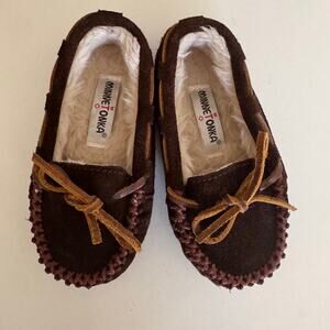 Minnetonka Kids Toddler Brown Moccasin Slippers Size 7 Youth